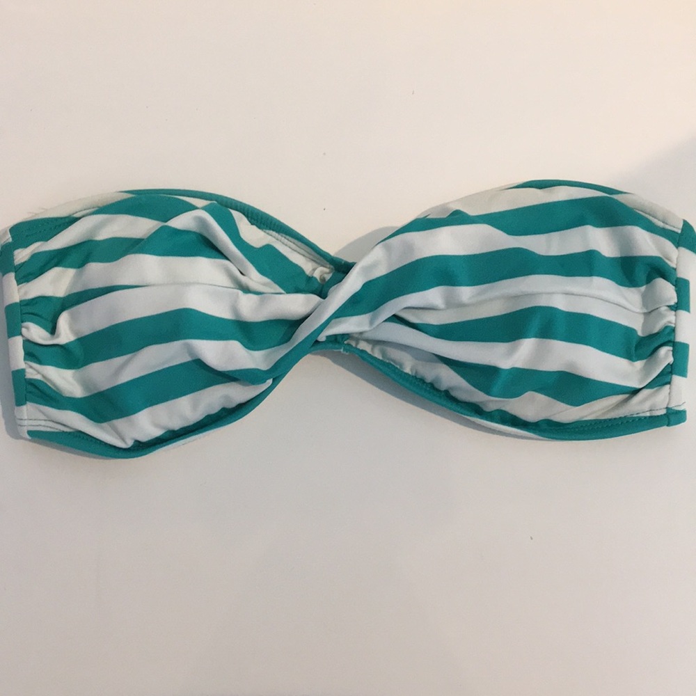 Strapless bathing suit top